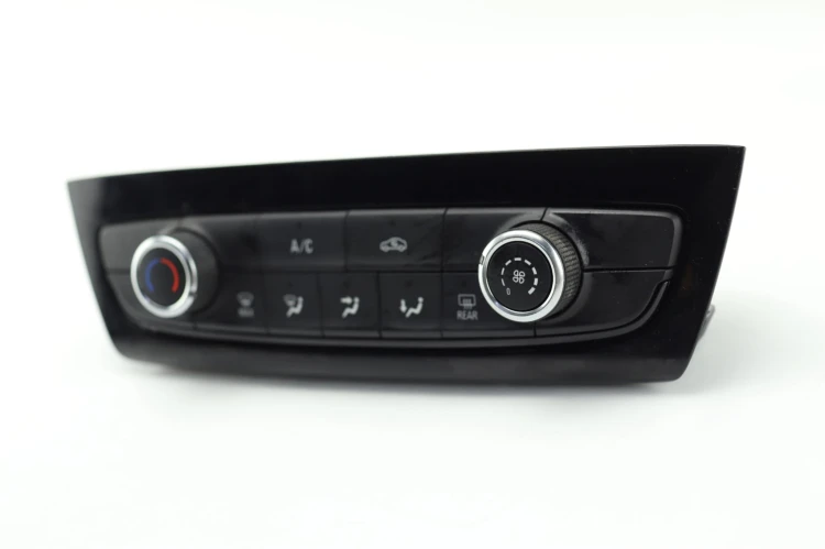 PANEL KLIMATYZACJI OPEL CORSA F (2019-) 1.2 THP 101KM 39185221