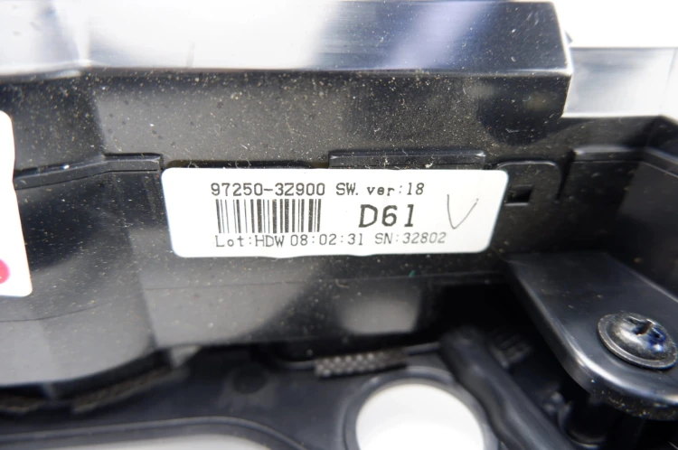 PANEL KLIMATYZACJI HYUNDAI I40 (2011-) 1.7 CRDI 97250-3Z900