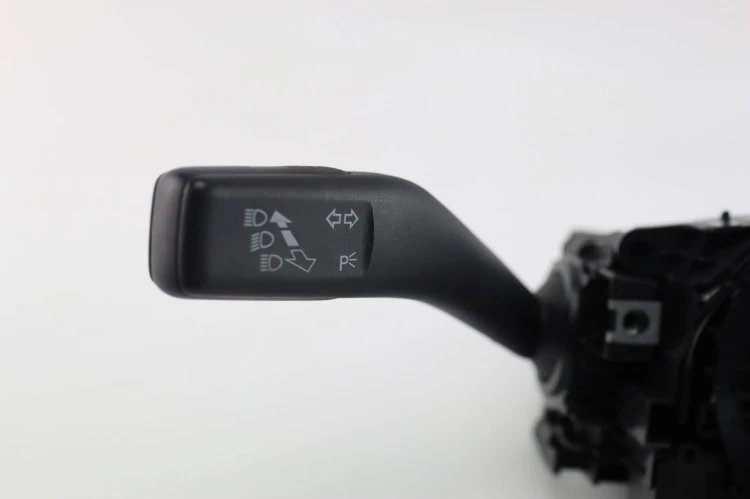 PRZEŁĄCZNIK ZESPOLONY SEAT TOLEDO IV (2012-2015) 1.6 TDI 105KM 6RA953501H