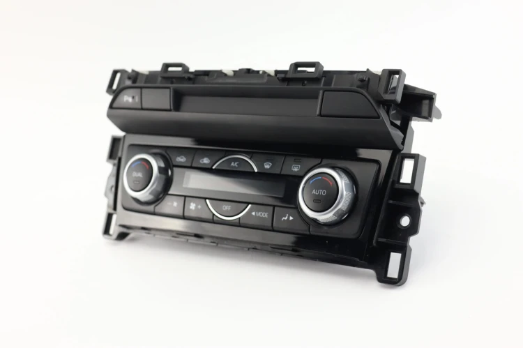 PANEL KLIMATYZACJI MAZDA 6 III GJ/GL (2012-2015) 2.2 D 150KM VPEALH-18C612-