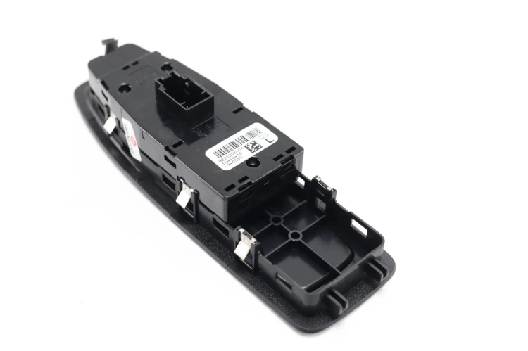 PANEL STEROWANIA SZYB BMW F22 (2014-2017) 2.0 D 150KM 9226265-04