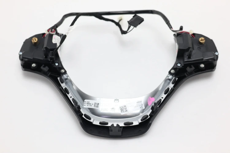 PRZYCISKI KIEROWNICY BMW F22 (2014-2017) 2.0 D 150KM 62560354