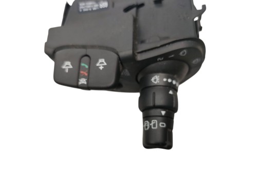 PRZEŁĄCZNIK WYCIERACZEK RENAULT MODUS (2004-2007) 1.2 16V 75KM 8201590631--