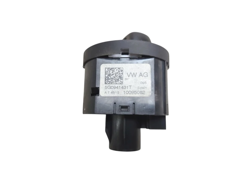 PRZEŁĄCZNIK ŚWIATEŁ SEAT IBIZA IV LIFT (2012-2015) 1.2 TSI 90KM 5G0941431T