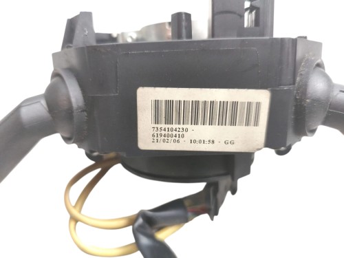 PRZEŁĄCZNIK ZESPOLONY FIAT GRANDE PUNTO (2005-2012) 1.4 8V 77KM 7354104230