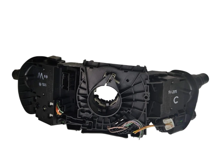 PRZEŁĄCZNIK ZESPOLONY RENAULT SCENIC II (2003-2005) 1.9 DCI 120KM 820012772