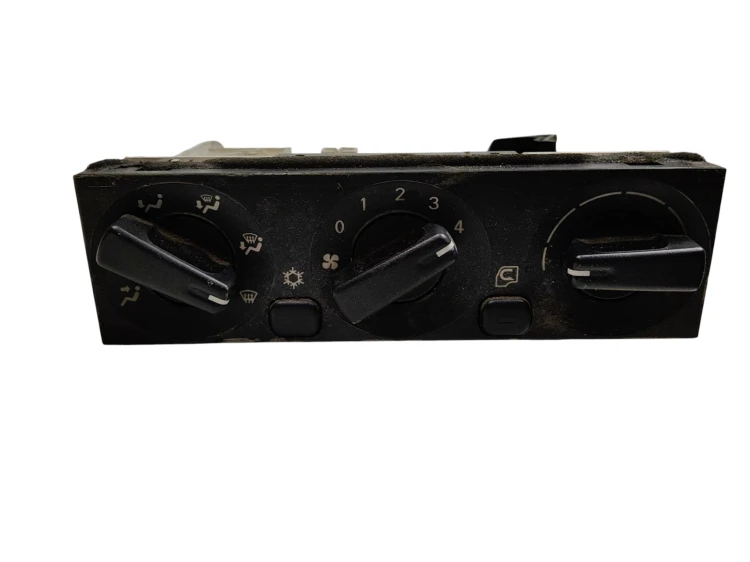 PANEL KLIMATYZACJI MITSUBISHI FUSO
