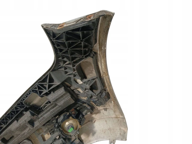 ZDERZAK PRZÓD PRZEDNI MERCEDES C W204 LAK: 775 (07-11)