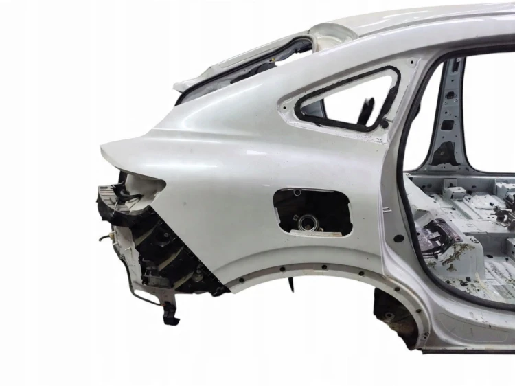 BŁOTNIK PRAWY TYŁ RENAULT ARKANA (2021-2023) 1.6 E-TECH 143KM