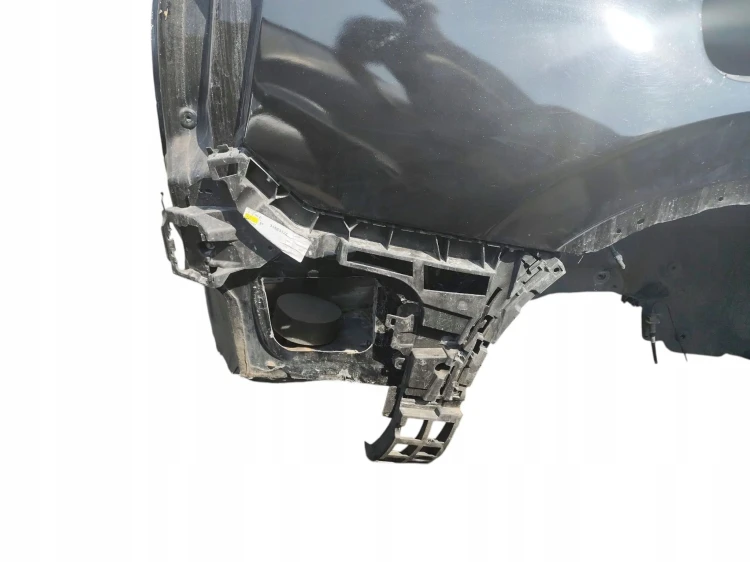 BŁOTNIK PRAWY TYŁ VOLVO XC90 II LIFT (2019-2024) 2.0 T8 390KM MALOWANY
