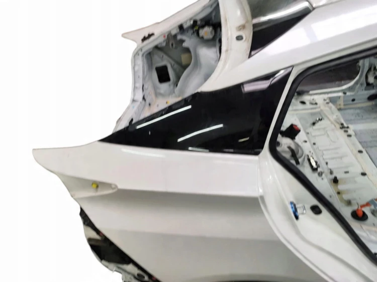 BŁOTNIK PRAWY TYŁ TOYOTA PRIUS IV (2016-2019) 1.8 HYBRID 122KM