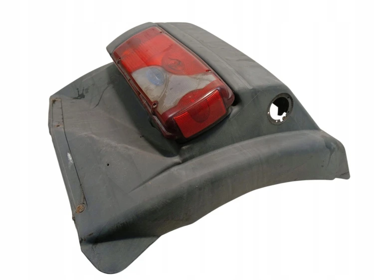 BŁOTNIK TYLNY LAMPA CZĘŚĆ TYLNA PRAWA MAN MAN TGX I 18.440 (2012-2016) 12.4