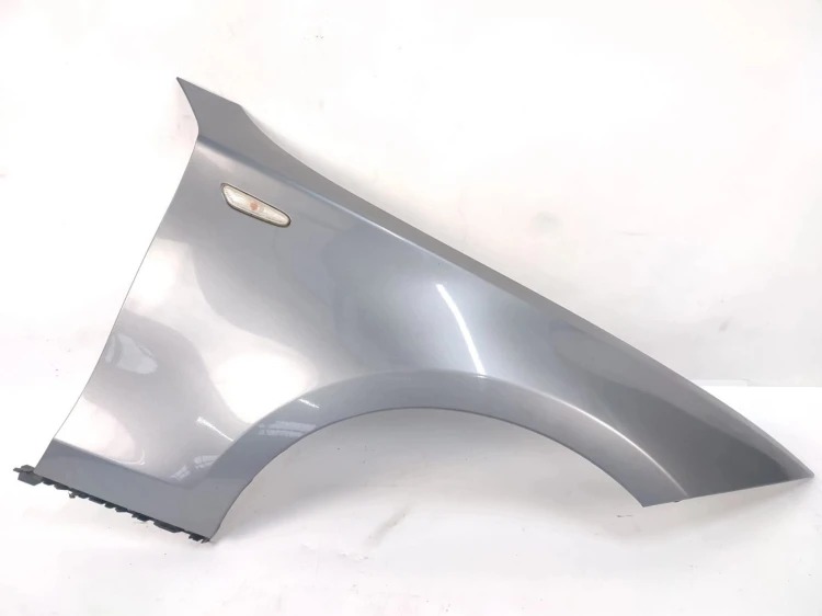 BŁOTNIK PRAWY PRZÓD BMW E87 LIFT (2007-2011) 2.0 D 177KM