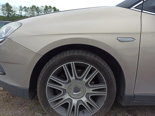 BŁOTNIK LEWY PRZÓD LANCIA DELTA III 1.9 JTD
