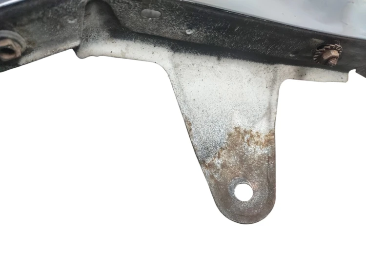 BŁOTNIK PRAWY PRZÓD MITSUBISHI OUTLANDER I (2001-2006) 2.0 136KM