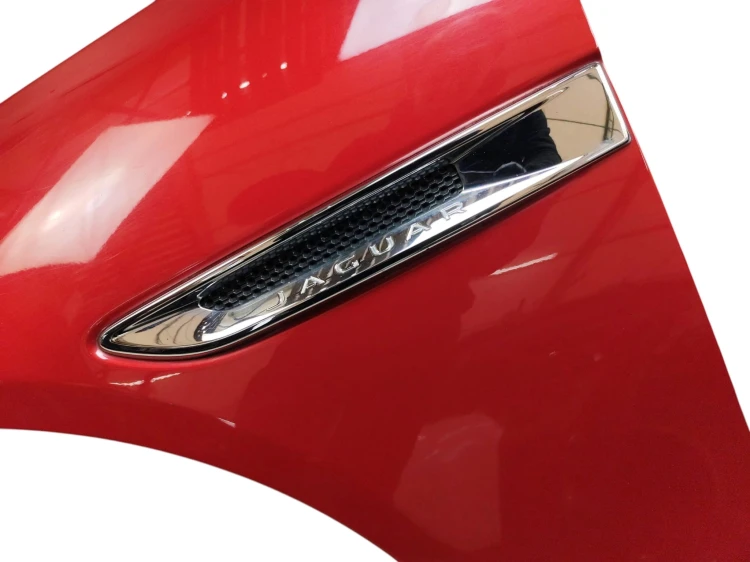 BŁOTNIK LEWY PRZÓD JAGUAR XE X760 (2015-2019) 2.0 D 163KM