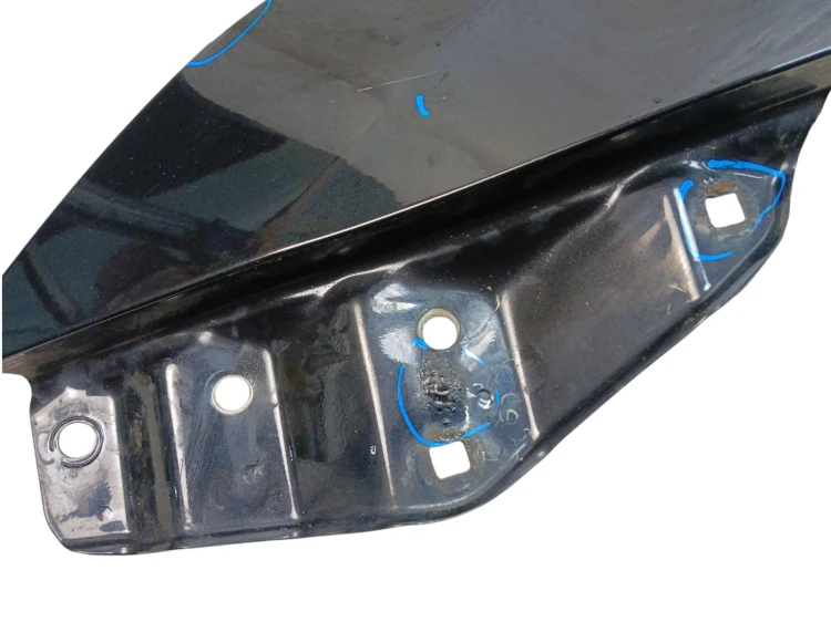 BŁOTNIK LEWY PRZÓD TOYOTA AVENSIS T27 LIFT (2012-2015) 2.0 D4D 124KM