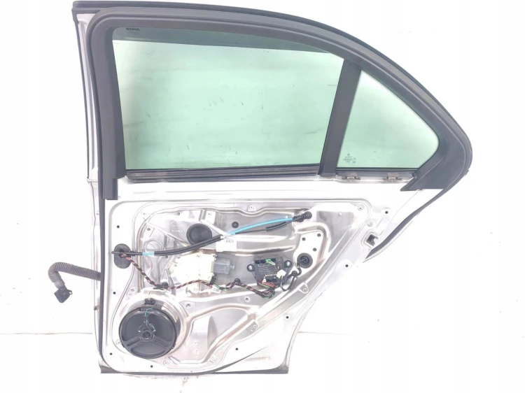 DRZWI PRAWY TYŁ MERCEDES C W204 (2007-2011) 2.2 CDI 170KM