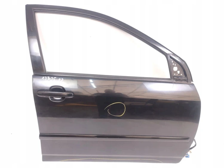 DRZWI PRAWY PRZÓD TOYOTA COROLLA E12 LIFT (2004-2007) 1.4 D4D 90KM