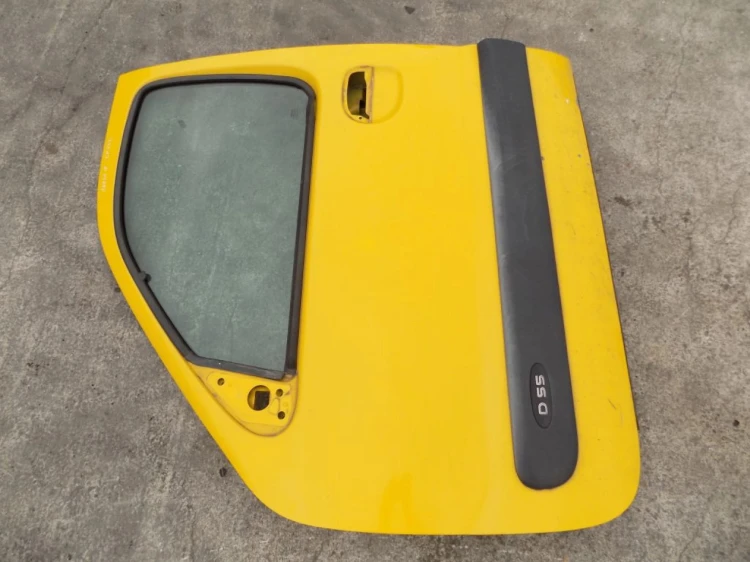 DRZWI LEWY PRZÓD RENAULT KANGOO I (1998-2003)