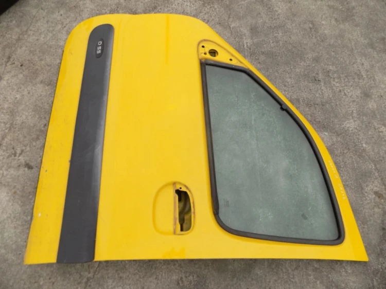 DRZWI LEWY PRZÓD RENAULT KANGOO I (1998-2003)