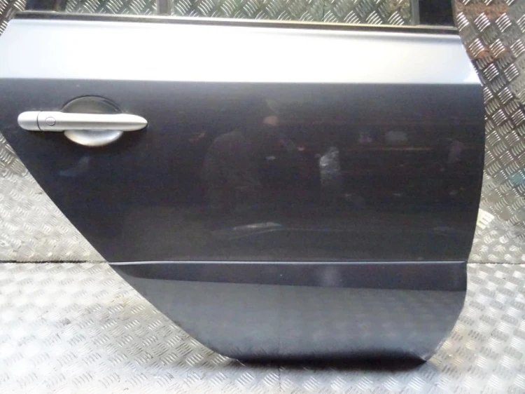 DRZWI PRAWY TYŁ RENAULT KOLEOS (2008-2015)