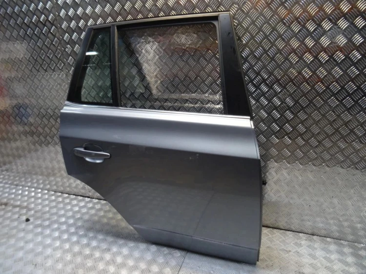 DRZWI PRAWY TYŁ BMW X3 E83