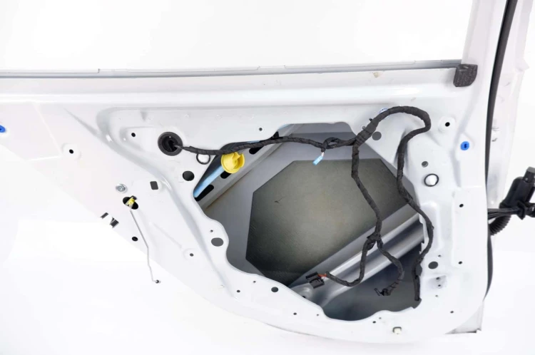 DRZWI LEWY TYŁ BMW F40 (2019-) 1.5 D 116KM