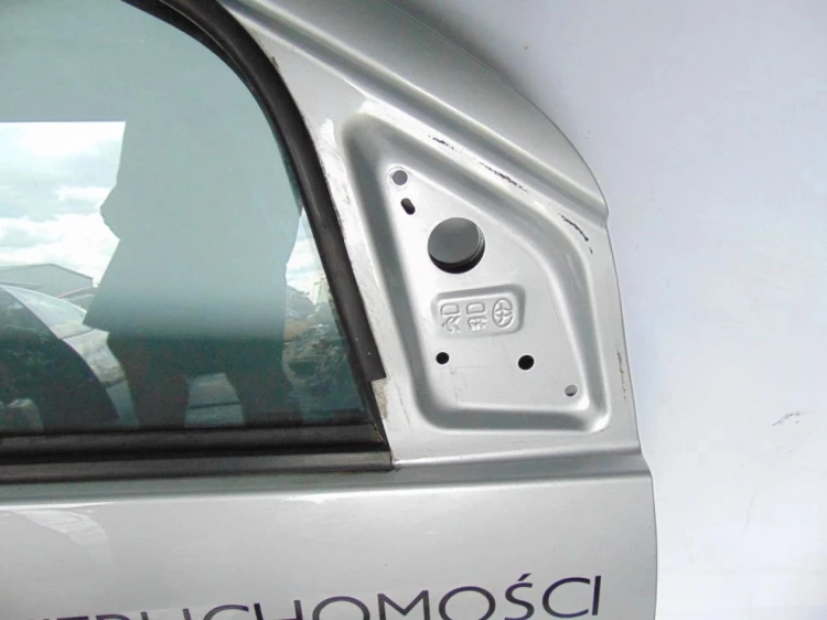 DRZWI PRAWY PRZÓD PEUGEOT 107 (2005-2008) 1.0
