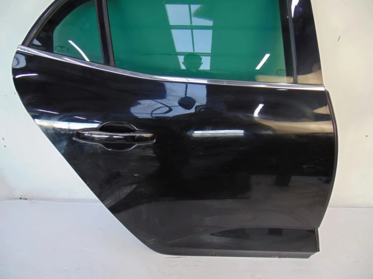 DRZWI PRAWY TYŁ RENAULT MEGANE IV (2015-2020) 1.2 TCE 130KM