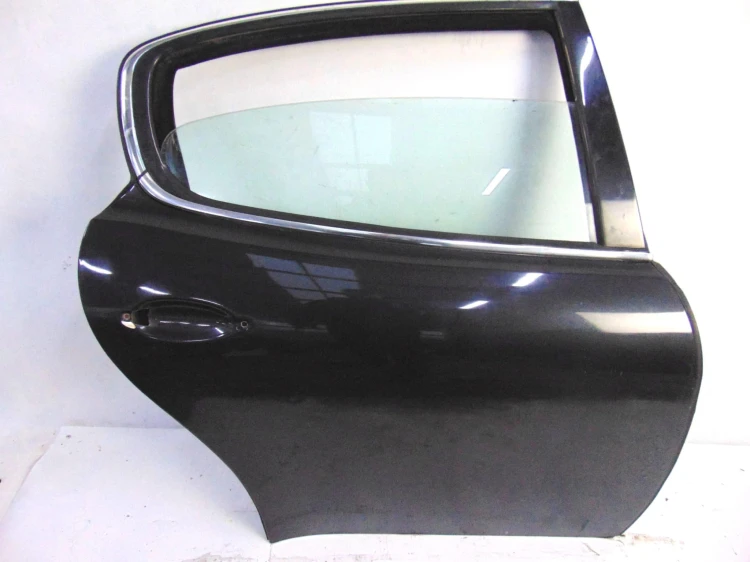DRZWI PRAWY TYŁ MASERATI Quattroporte V(2004-2012)