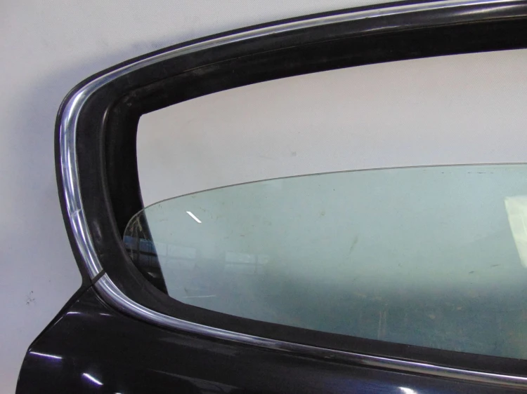 DRZWI PRAWY TYŁ MASERATI Quattroporte V(2004-2012)