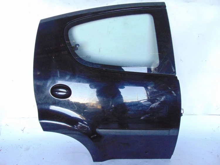 DRZWI PRAWY TYŁ CITROEN C1 1.0