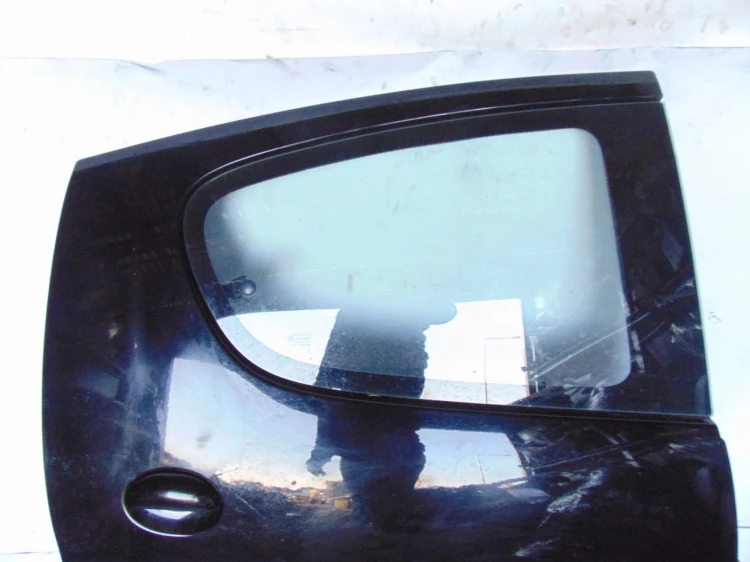 DRZWI PRAWY TYŁ CITROEN C1 1.0