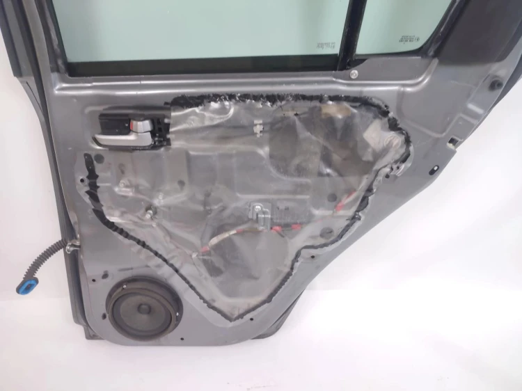 DRZWI PRAWY TYŁ SUZUKI SWIFT IV LIFT (2008-2010) 1.3 92KM