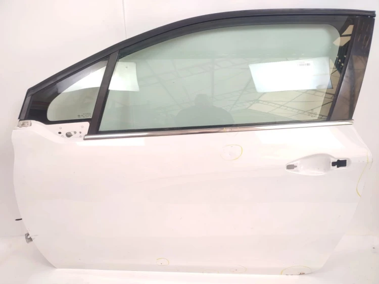 DRZWI LEWY PRZÓD PEUGEOT 208 I (2012-2015) 1.6 e-HDI 114KM