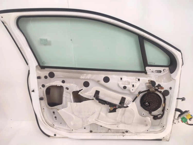 DRZWI LEWY PRZÓD PEUGEOT 208 I (2012-2015) 1.6 e-HDI 114KM