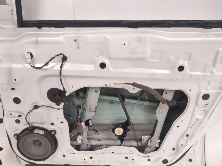 DRZWI PRAWY PRZÓD RENAULT KOLEOS I (2008-2011) 2.0 DCI 150KM