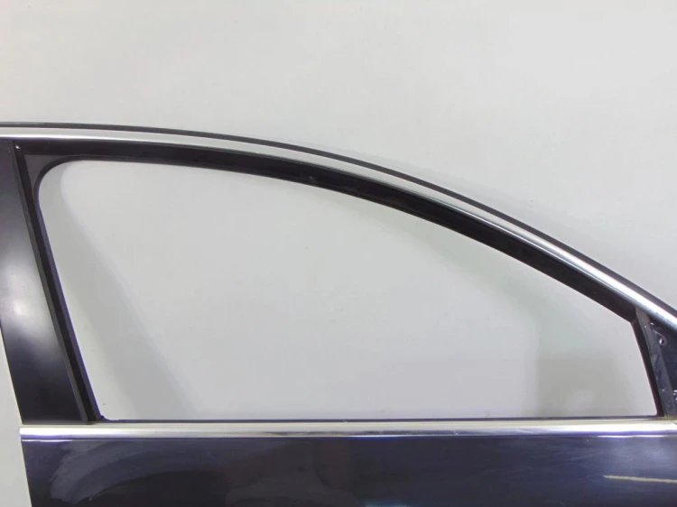DRZWI PRAWY PRZÓD VOLKSWAGEN PASSAT B7 2.0 TDI