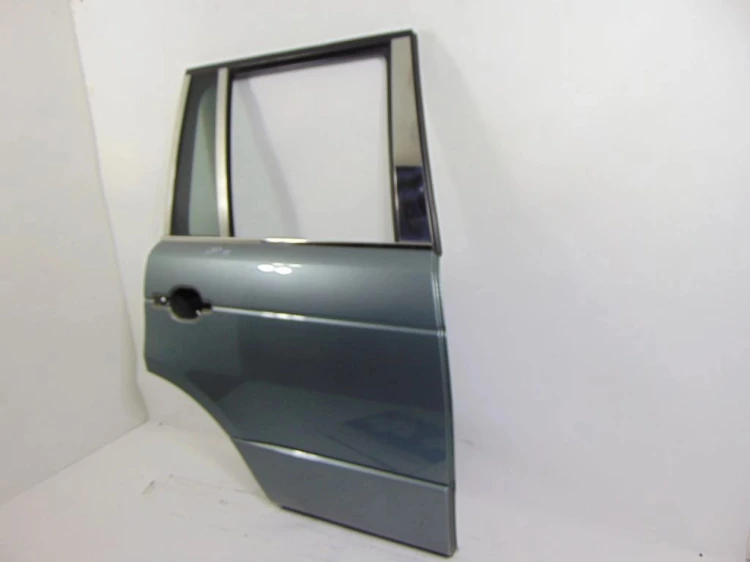DRZWI PRAWY TYŁ LAND ROVER RANGE ROVER III L322 (2001-2012) 3.0D 177