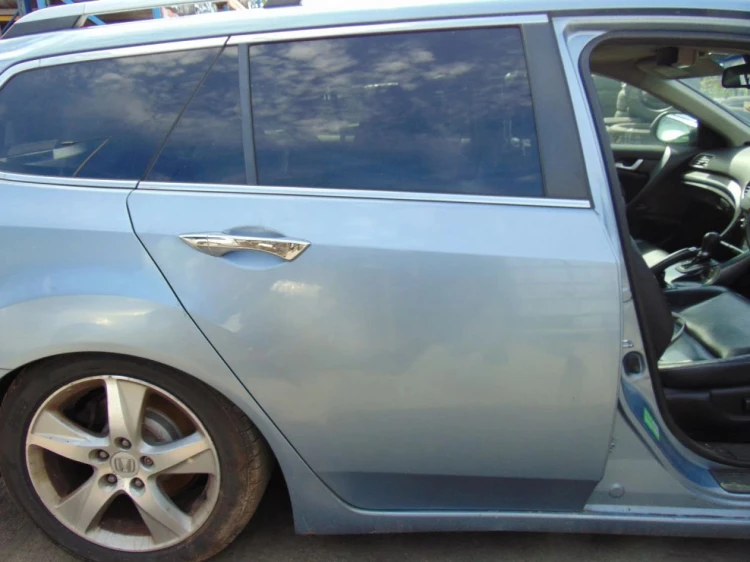 DRZWI PRAWY TYŁ HONDA ACCORD VIII (2008-2010) 2.2 I-DTEC 150 N22B1