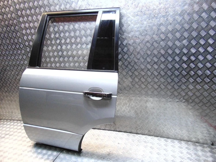 DRZWI LEWY TYŁ LAND ROVER RANGE ROVER III(2001-2012) 3.0D 177