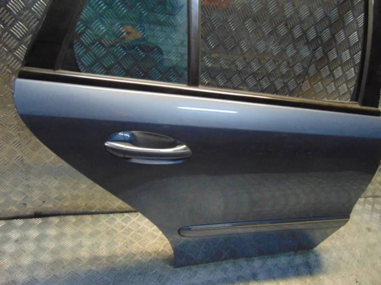 DRZWI PRAWY TYŁ MERCEDES E W211 (2002-2009) 3.2 R6 CDI
