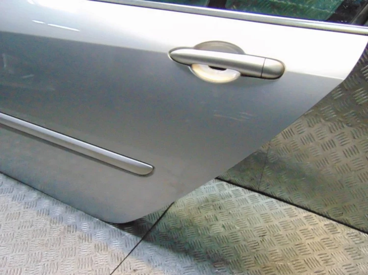 DRZWI LEWY TYŁ RENAULT LAGUNA III LIFT (2013-2015) 2.0 DCI