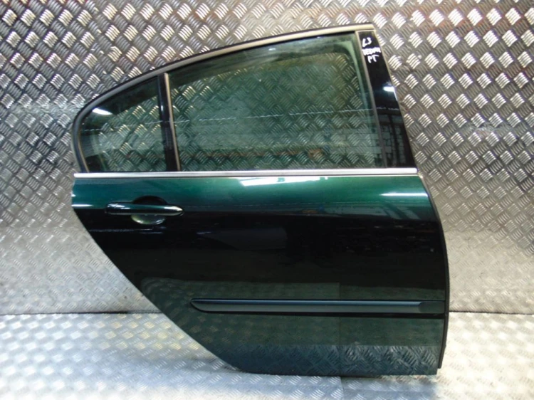 DRZWI PRAWY TYŁ RENAULT LAGUNA III (2007-) 2.0 TURBO