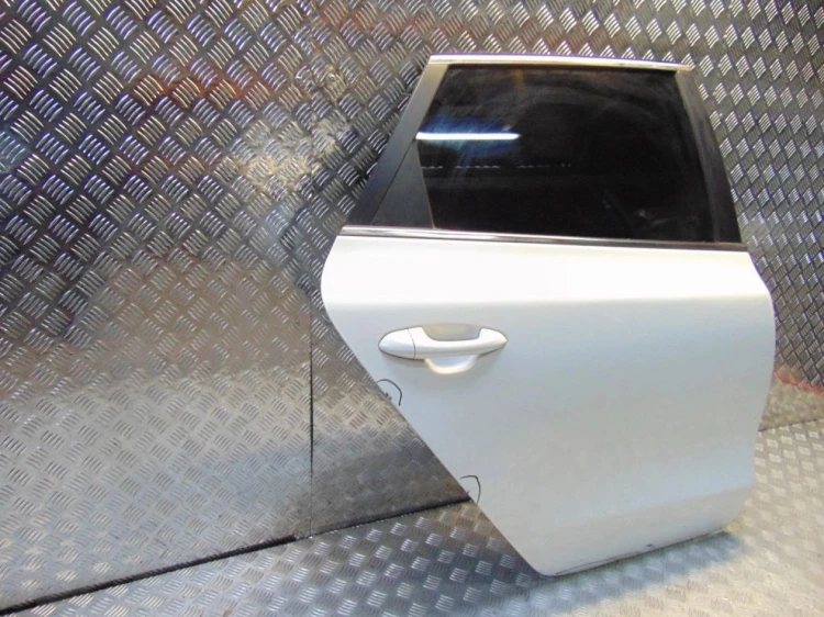 DRZWI PRAWY TYŁ KIA CEED II LIFT(2015-2018) 1.6 CRDI