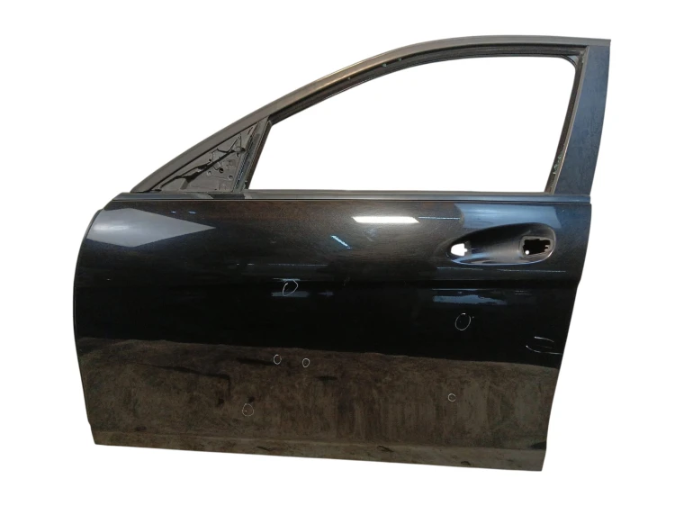 DRZWI LEWY PRZÓD MERCEDES C W204 (2007-2011) 2.2 CDI 170KM