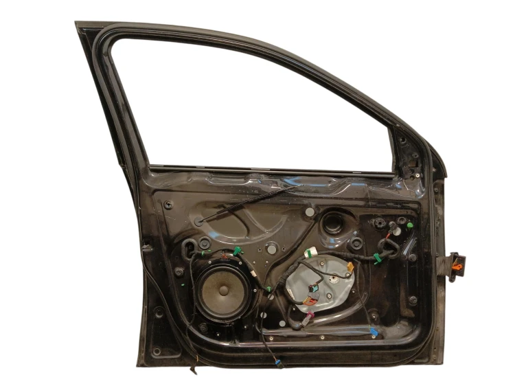DRZWI LEWY PRZÓD VOLKSWAGEN JETTA (2005-2010) 1.6 8V 102KM