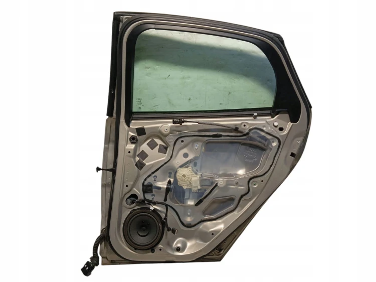 DRZWI PRAWY TYŁ FORD FOCUS MK3 LIFT (2014-2018) SEDAN KOD LAKIERU HI