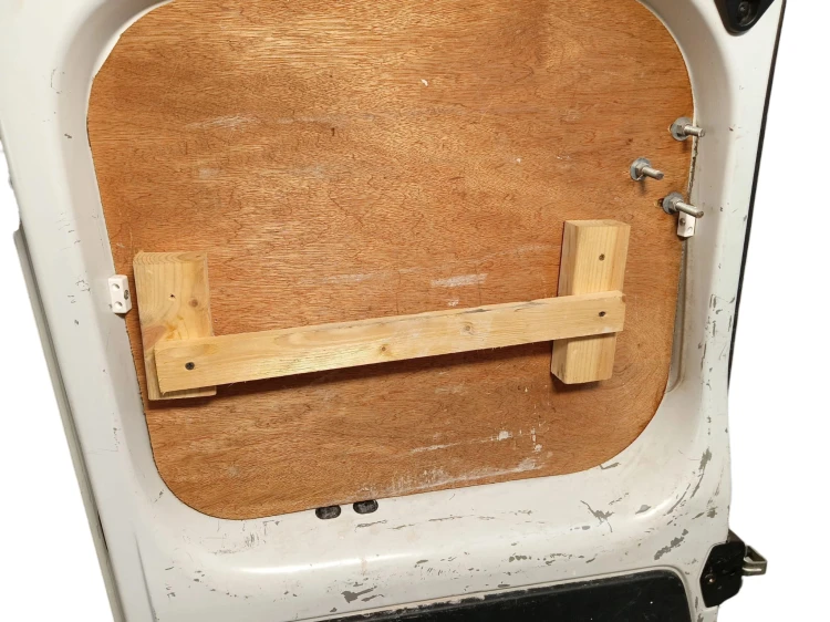 DRZWI PRAWY TYŁ TRAFIC III VIVARO B LAK: OV369 (14-19)